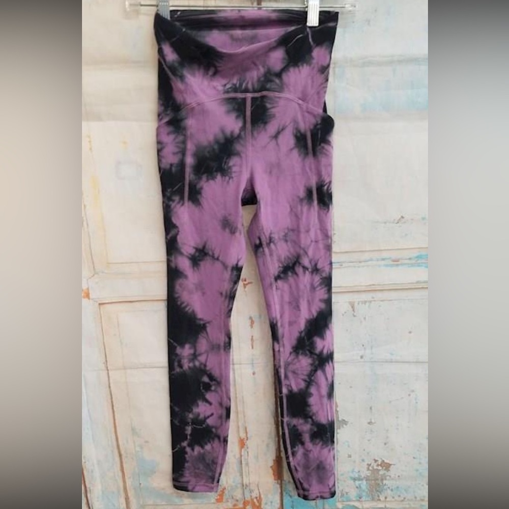 Lululemon Power Thru High-Rise Tight 25”, Tie Dye Wisteria Purple, Size 4, GUC